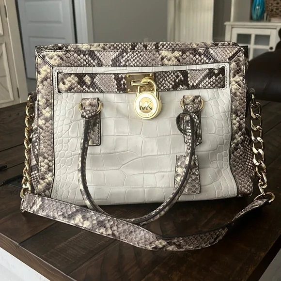 Michael Kors Bags Michael Kors Eastwest Hamilton Frame Out - Main Image